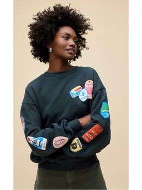 #1718 Daydreamer Ski Patch & Pass Collector Oversized Crew Sweatshirt S/M